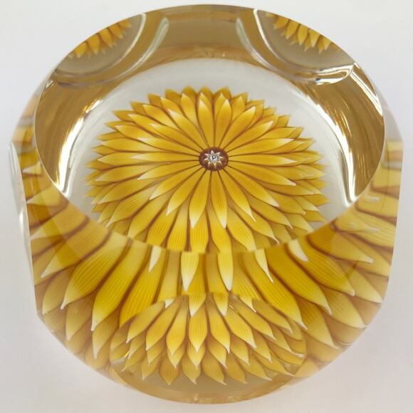 Perthshire 1986G Golden Dahlia Layered Petal Lampwork Flower Faceted Paperweight - Picture 2 of 12